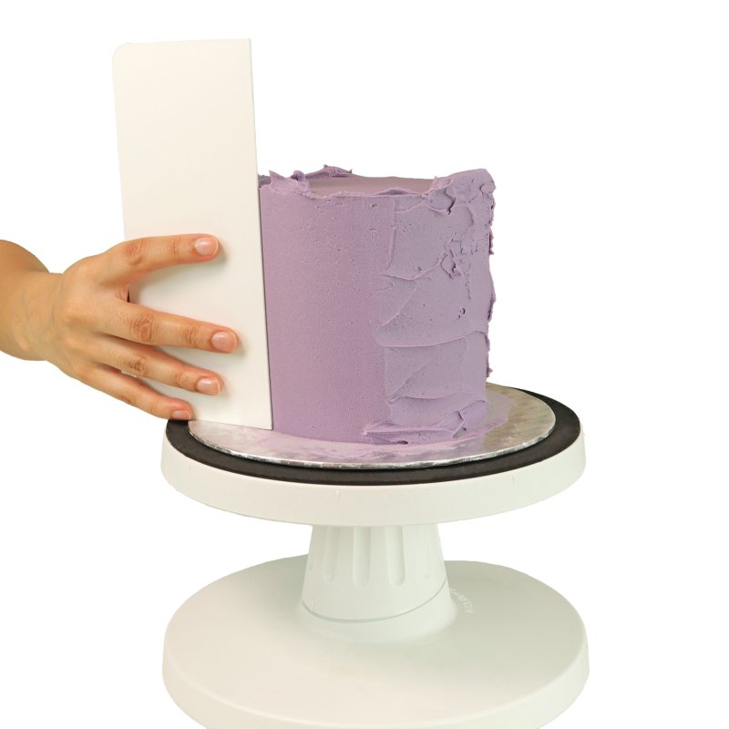 Skrobka plastikowa do wygładzania boków tortów 20cm SPW